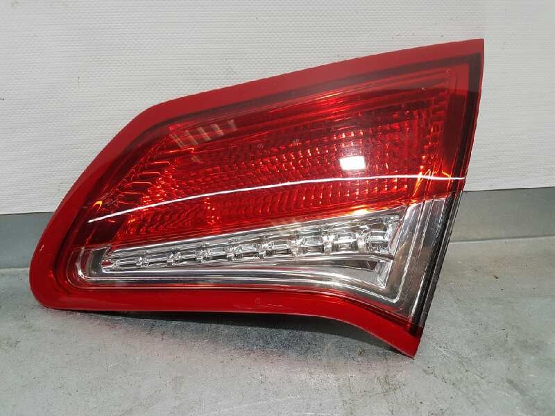 Recambio de piloto trasero derecho para citroën c4 lim. seduction referencia OEM IAM   INTERIOR