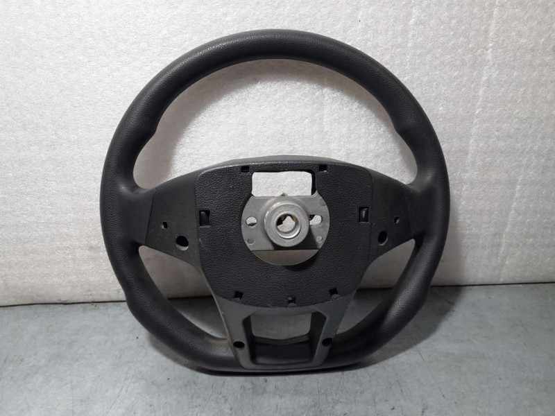 Recambio de volante para ssangyong tivoli limited 4x2 referencia OEM IAM 4611035001LBH  