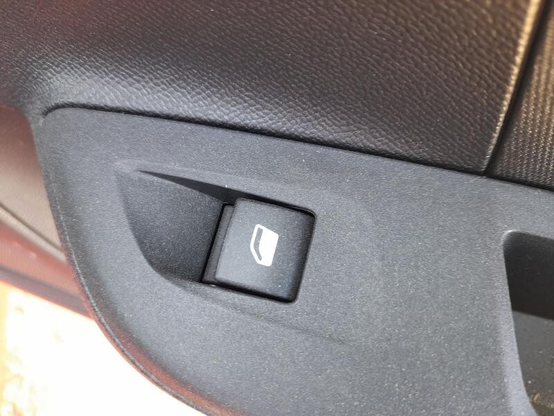 Recambio de mando elevalunas trasero derecho para opel corsa f (p2jo) 1.2 (68) referencia OEM IAM 98044803ZD  