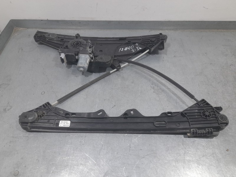 Recambio de elevalunas delantero derecho para peugeot 2008 ii (ud_, us_, uy_, uj_, ur_, uc_) 1.5 bluehdi 100 referencia OEM IAM 