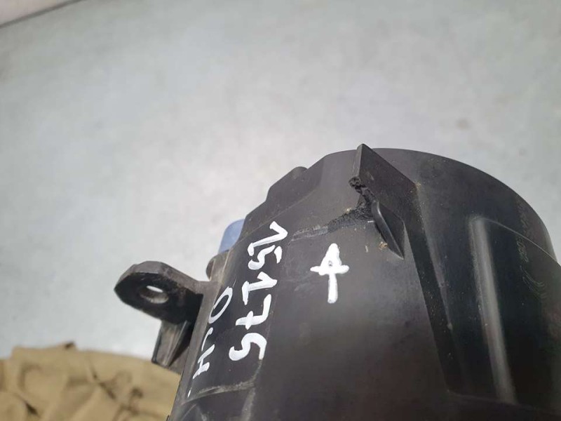 Recambio de faro antiniebla derecho para toyota proace furgon referencia OEM IAM 9687410080 89207181 VALEO PATA ROTA