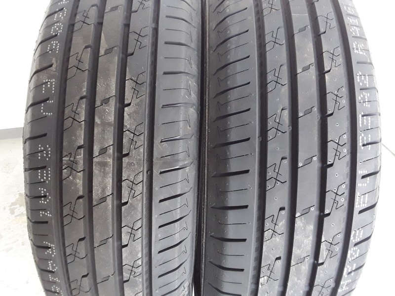 Recambio de neumatico pareja para neumaticos nuevos - referencia OEM IAM 195651591V HABILEAD 195/65/15/91V