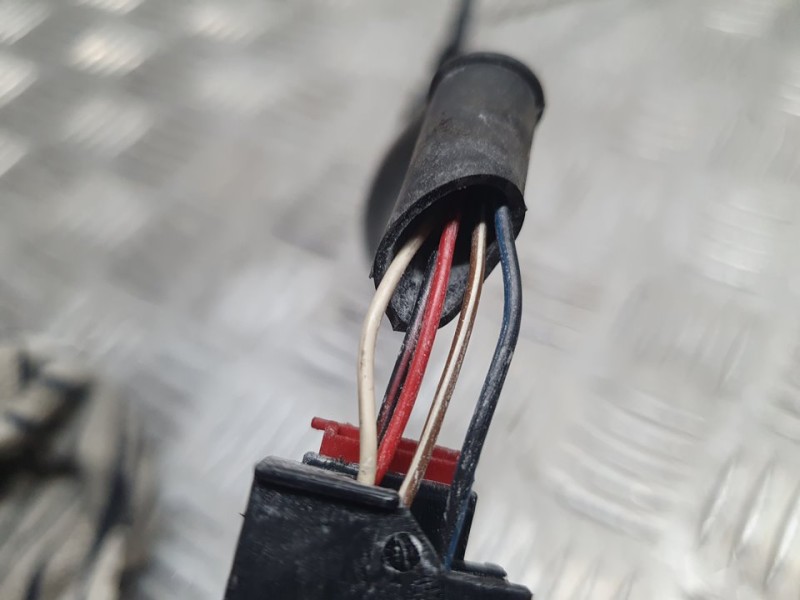 Recambio de retrovisor izquierdo para audi a6 berlina (4f2) 3.0 tdi quattro (165kw) referencia OEM IAM SIN REF  ELECTRICO 5 CABL