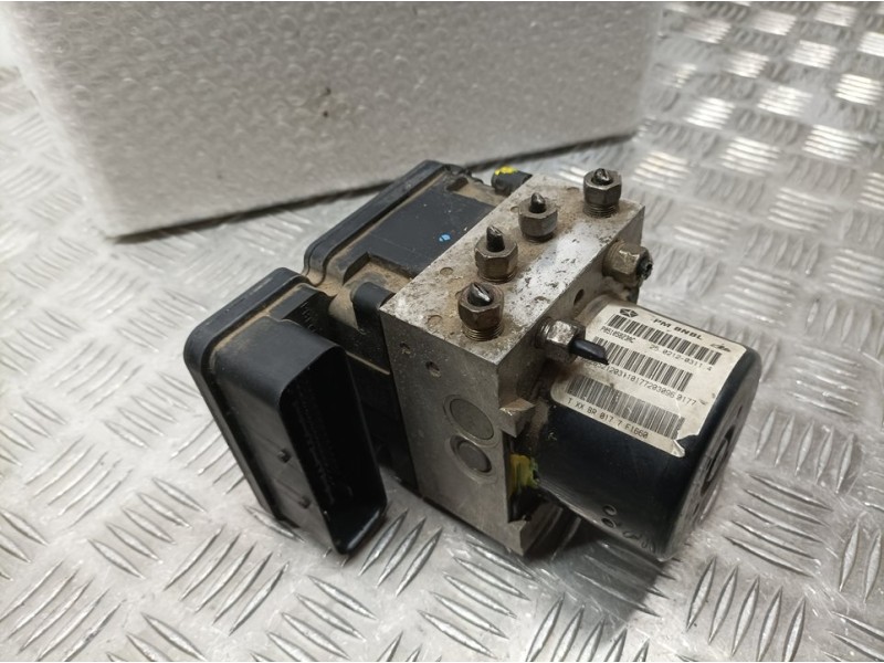 Recambio de abs para dodge caliber se referencia OEM IAM P05105823AC 022652120311 ATE