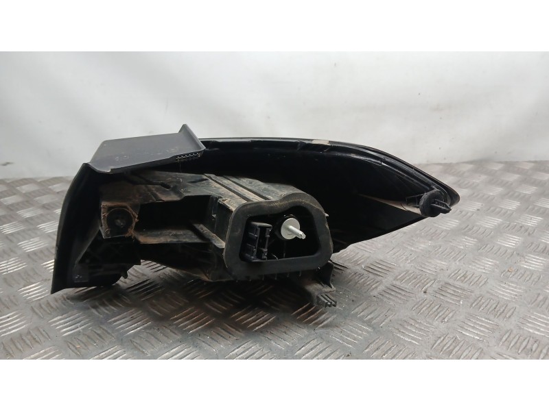 Recambio de piloto trasero izquierdo exterior para opel corsa f (p2jo) 1.2 (68) referencia OEM IAM 9829317380 TOCADO VALEO 90194