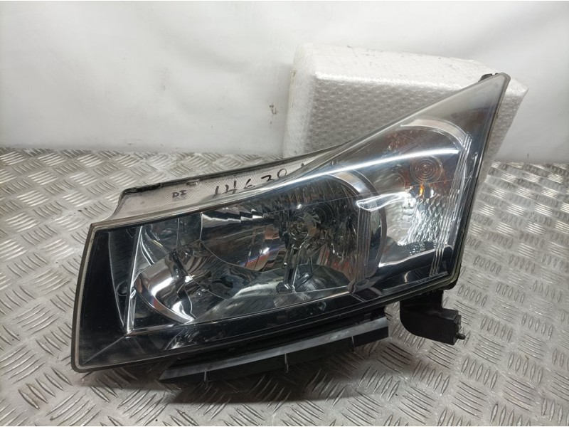 Recambio de faro izquierdo para chevrolet cruze lt referencia OEM IAM 42371137  
