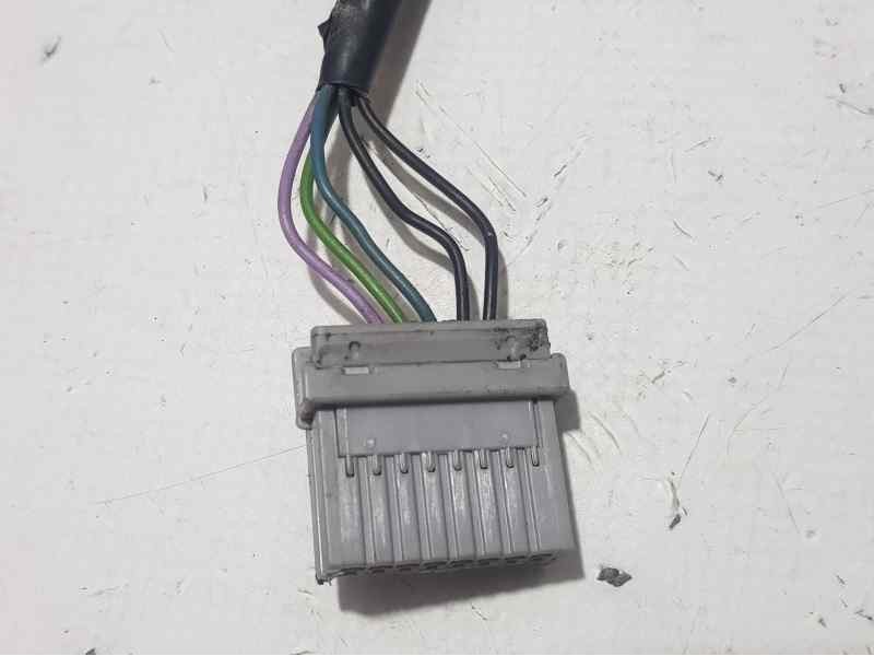 Recambio de retrovisor derecho para nissan primera berlina (p12) acenta referencia OEM IAM  5 CABLES ELECTRICO