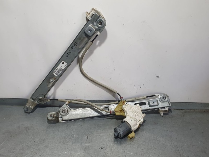 Recambio de elevalunas delantero izquierdo para jeep compass limited referencia OEM IAM 05074821AA  ELECTRICO 2 PINES