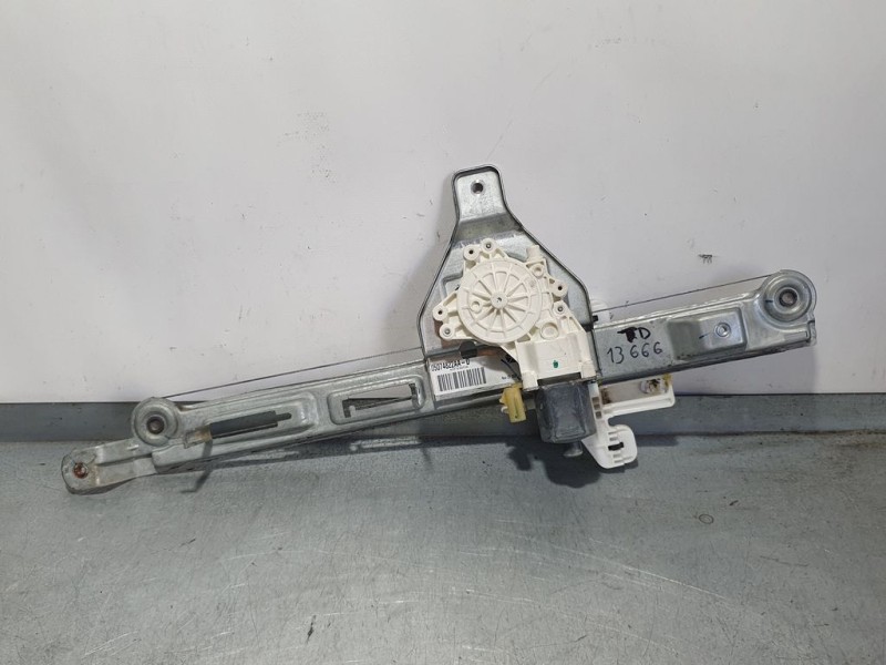 Recambio de elevalunas trasero derecho para jeep compass limited referencia OEM IAM 05074822AA 2 PINES ELECTRICO