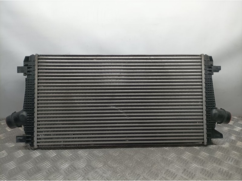 Recambio de intercooler para chevrolet cruze lt referencia OEM IAM 13267647 J300CAC 