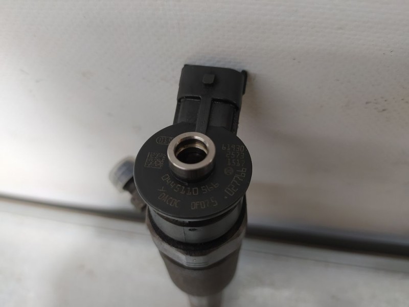 Recambio de inyector para peugeot 208 1.6 blue-hdi fap referencia OEM IAM 44511566  BOSCH