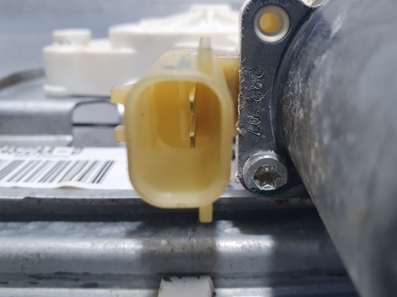 Recambio de elevalunas trasero derecho para jeep compass limited referencia OEM IAM 05074822AA 2 PINES ELECTRICO