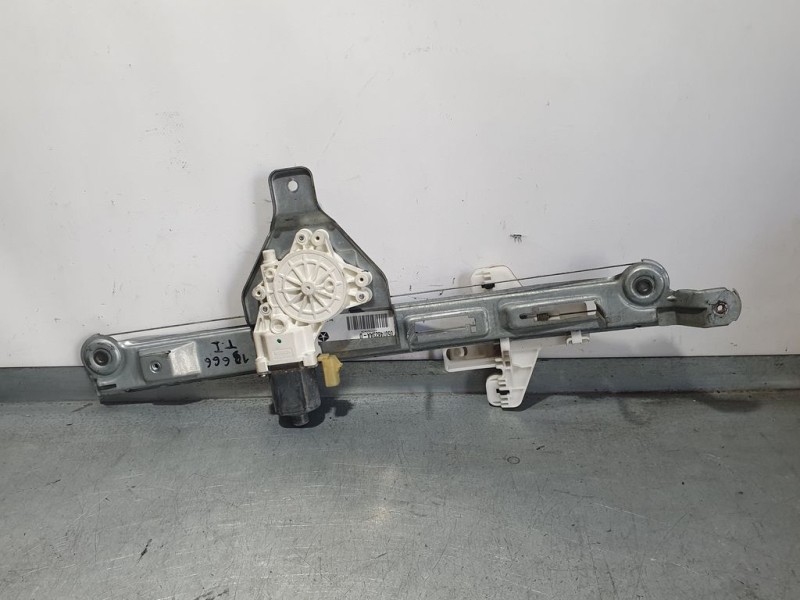 Recambio de elevalunas trasero izquierdo para jeep compass limited referencia OEM IAM 05074823AA 2 PINES ELECTRICO