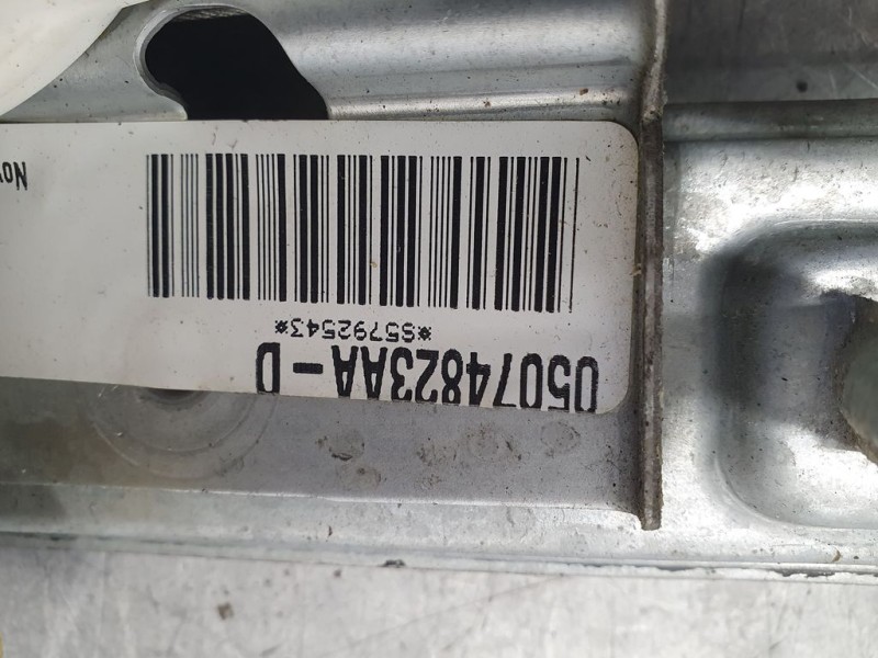 Recambio de elevalunas trasero izquierdo para jeep compass limited referencia OEM IAM 05074823AA 2 PINES ELECTRICO