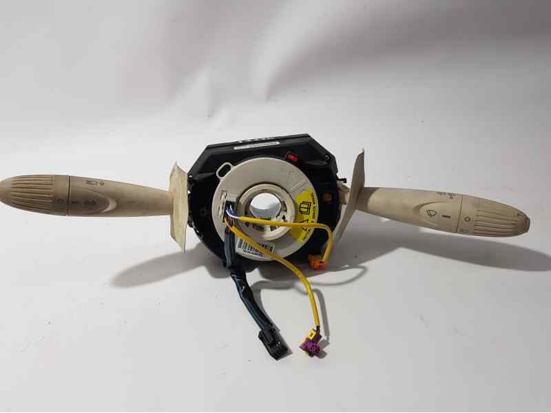 Recambio de mando luces y limpia para fiat nuova 500 (150) lounge referencia OEM IAM 07354726460  