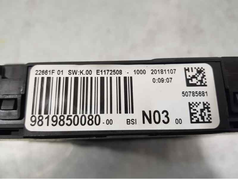 Recambio de caja reles / fusibles para peugeot 208 edition referencia OEM IAM 9819850080  