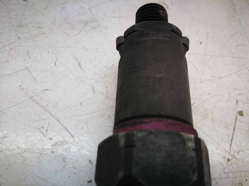 Recambio de inyector para renault clio ii fase i (b/cbo) 1.9 diesel referencia OEM IAM LCR6735404  LUCAS