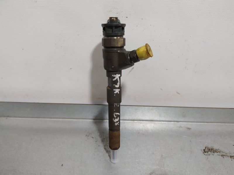 Recambio de inyector para renault clio iv 1.5 dci diesel fap energy referencia OEM IAM H8201453073 0445110652 BOSCH