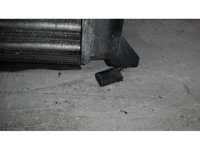 Recambio de radiador agua para volkswagen golf v berlina (1k1) highline referencia OEM IAM 1K0121251P  1 PATA ROTA