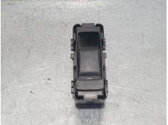 MANDO ELEVALUNAS DELANTERO DERECHO 56040693AD 