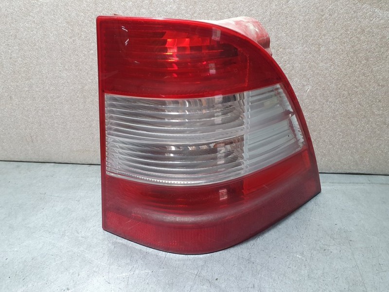 Recambio de piloto trasero derecho para mercedes-benz clase m (w163) 400 cdi (163.128) referencia OEM IAM SIN REF  