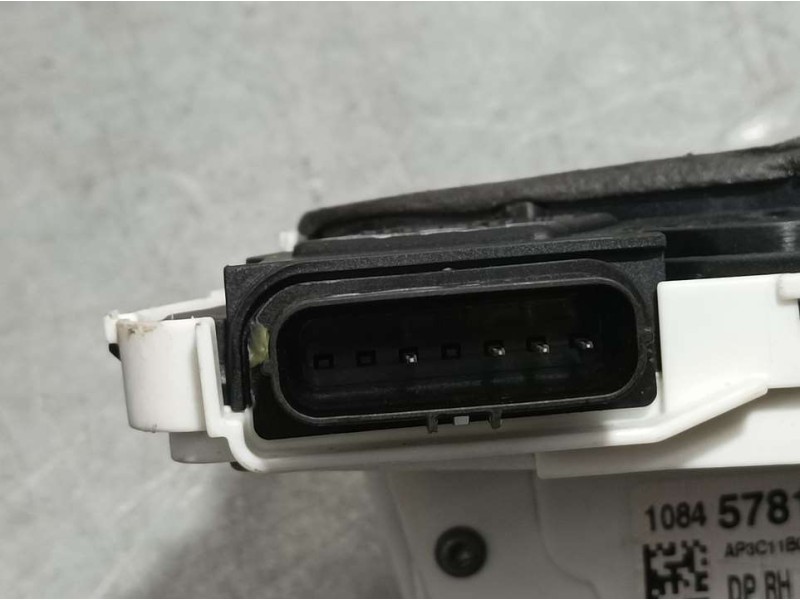 Recambio de cerradura puerta delantera derecha para mg zs 1.0 vti referencia OEM IAM 10845781 16896906 ELECTRICA 4 PINS