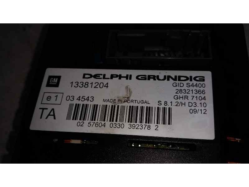Recambio de pantalla multifuncion para opel corsa d catch me referencia OEM IAM 28321366 13381204 DELPHI GRUNDIG