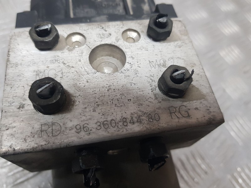 Recambio de abs para citroën xsara break sx referencia OEM IAM 9636084480  