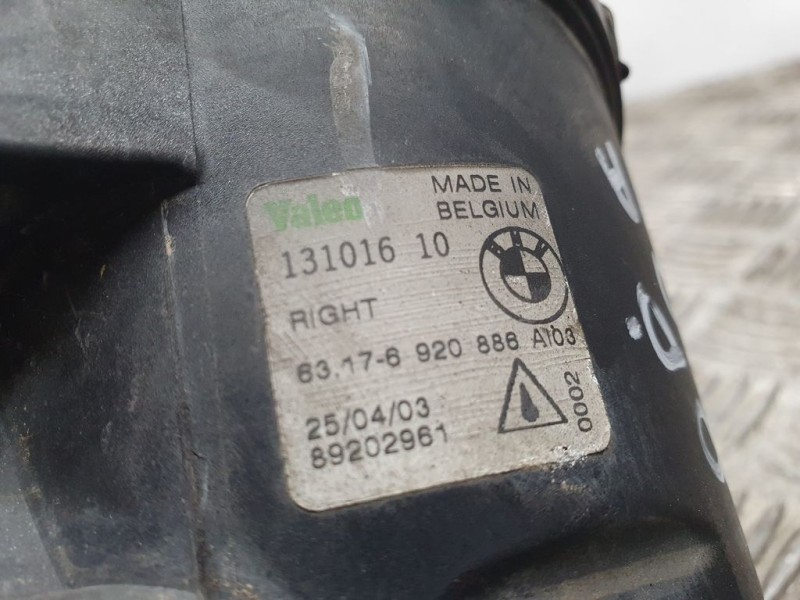 Recambio de faro antiniebla derecho para bmw x5 (e53) 3.0d referencia OEM IAM 89202961 13101610 VALEO