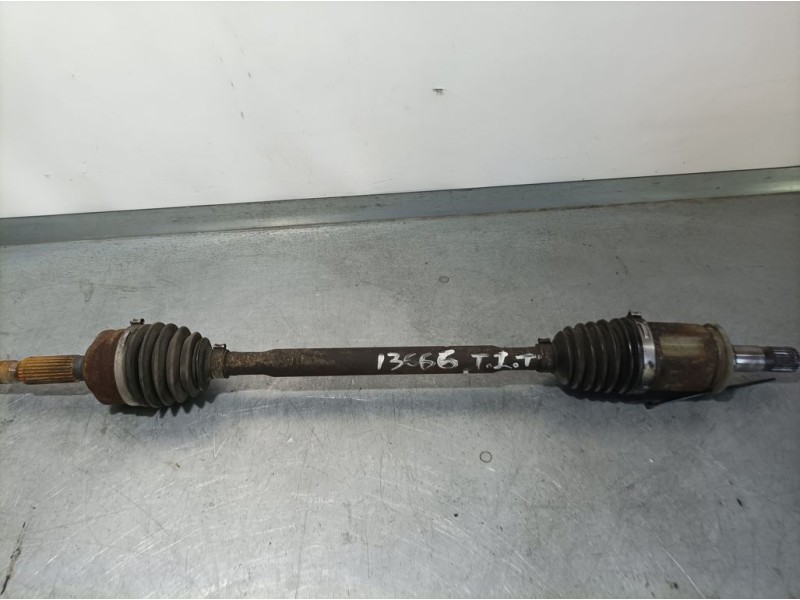 Recambio de transmision trasera izquierda para jeep compass limited referencia OEM IAM 05085141AC  