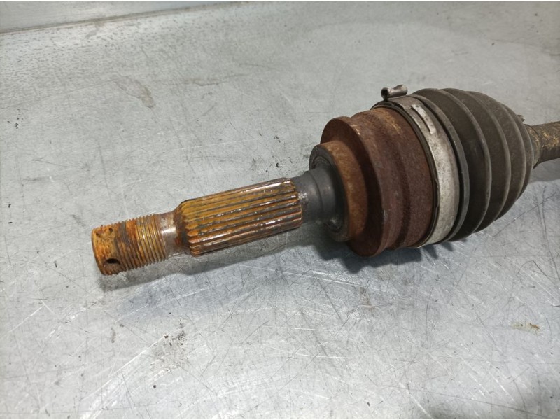 Recambio de transmision trasera izquierda para jeep compass limited referencia OEM IAM 05085141AC  