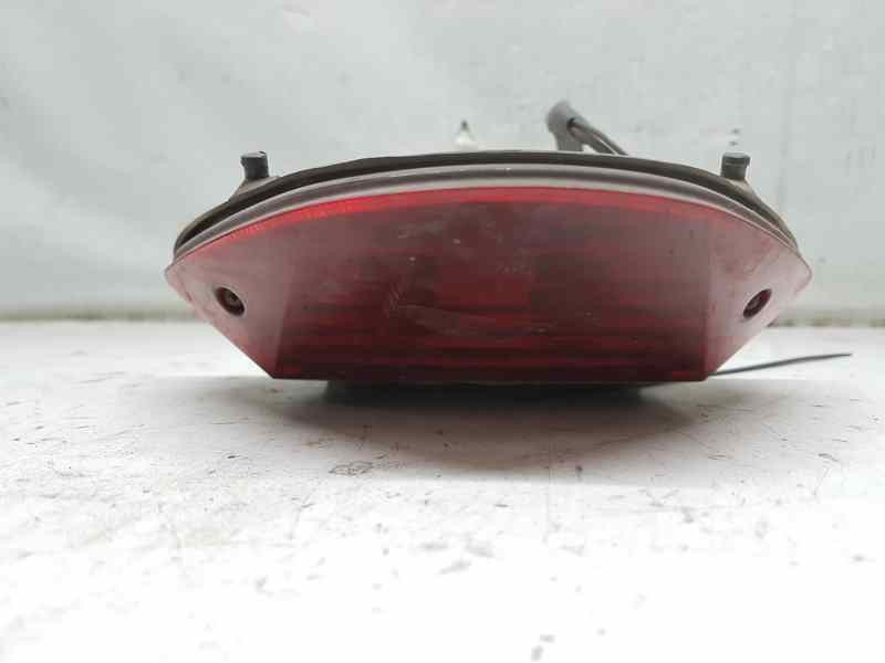 Recambio de piloto trasero central para honda cb/cbf 600 / 900 hornet /cbf 1000 cb 900 hornet   (sc48) referencia OEM IAM   