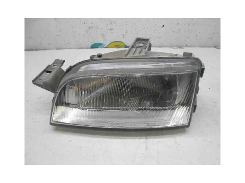 Recambio de faro izquierdo para fiat punto berlina (176) 60 sx referencia OEM IAM   