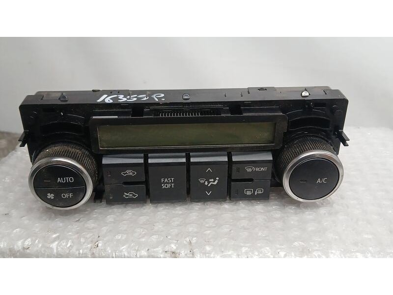 Recambio de mando climatizador para toyota auris hybrid active referencia OEM IAM 5590002460  7004W38A