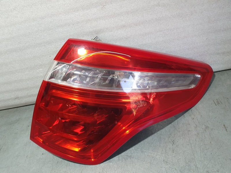 Recambio de piloto trasero derecho para citroën c4 picasso avatar referencia OEM IAM 9653547480 0283212124 EXTERIOR