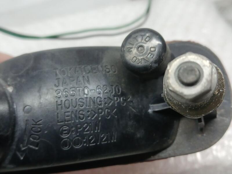 Recambio de piloto trasero central para suzuki swift berlina (mz) gl referencia OEM IAM 3657462J00000  