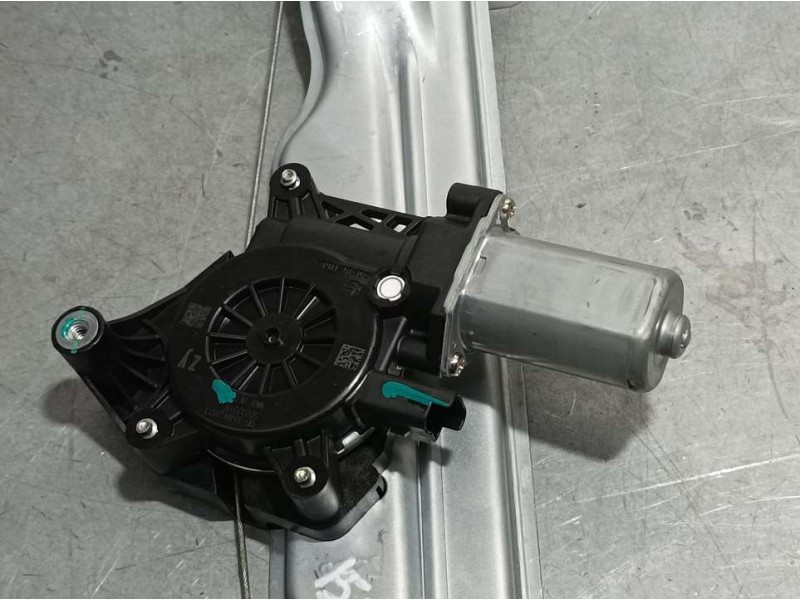 Recambio de elevalunas trasero derecho para mg zs 1.0 vti referencia OEM IAM 10233938 20220401 ELECTRICO 2 PINS