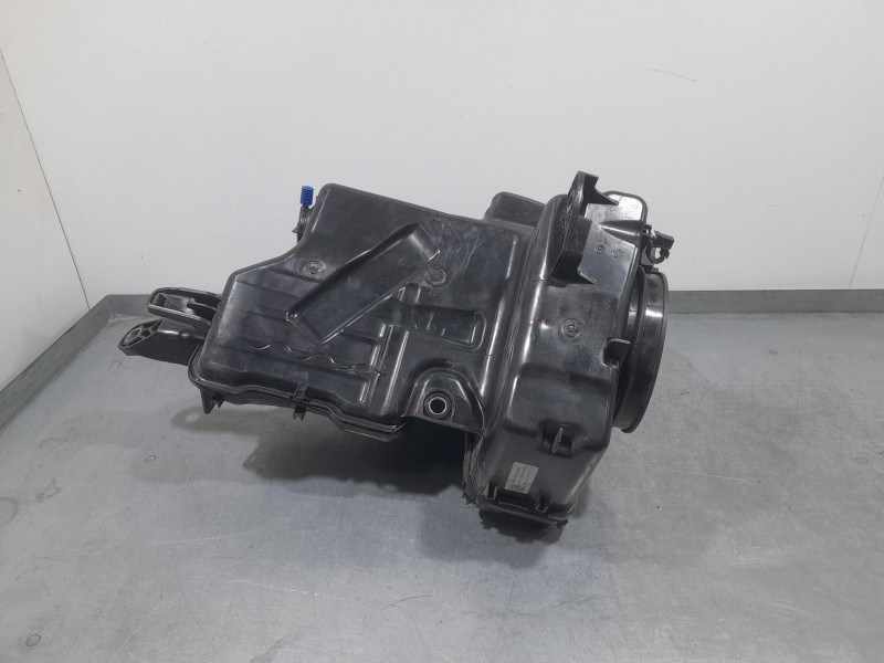 Recambio de deposito adblue para volkswagen polo vi (aw1, bz1, ae1) 1.6 tdi referencia OEM IAM 0444040022 5Q0131969E BOSCH