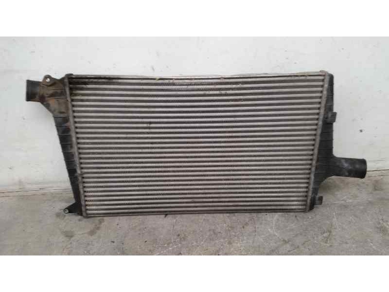 Recambio de intercooler para audi a6 berlina (4b2) 2.5 tdi referencia OEM IAM   UN POCO DOBLADO