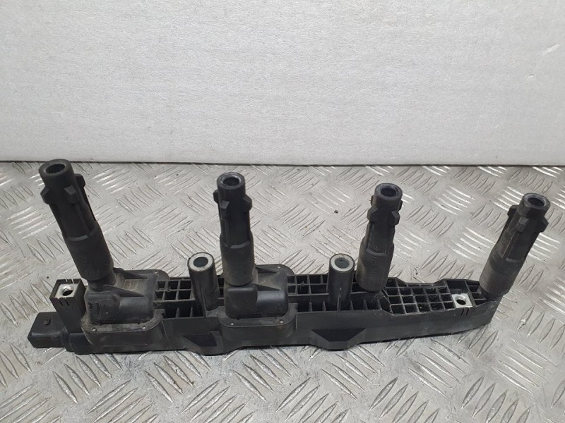 Recambio de bobina encendido para mercedes-benz clase a (w168) 160 (168.033) referencia OEM IAM 0221503033 BOSCH 