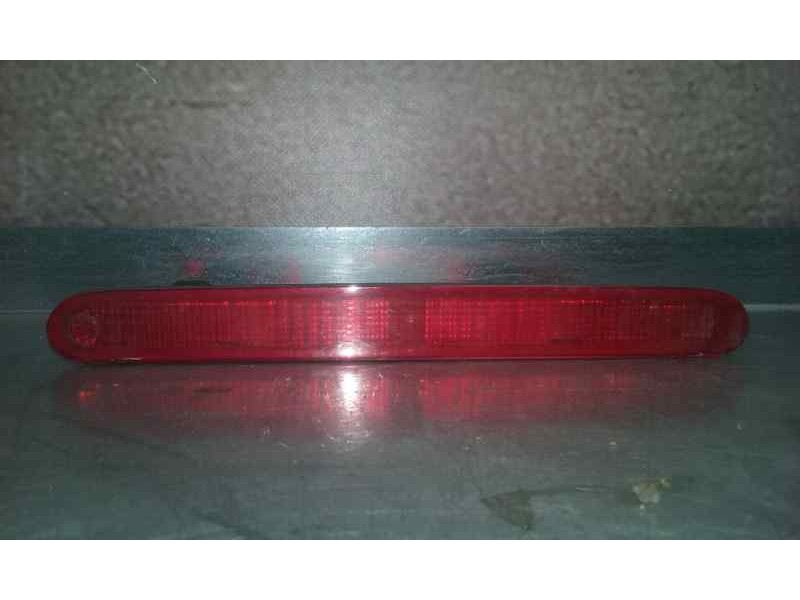 Recambio de luz central de freno para peugeot partner kasten confort l1 referencia OEM IAM   