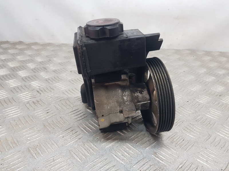 Recambio de bomba direccion para citroën xsara break sx referencia OEM IAM 9638339880  