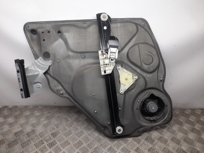 Recambio de elevalunas trasero derecho para mercedes-benz clase b (w245) 180 cdi (245.207) referencia OEM IAM A1697301679  ELECT