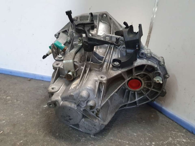 Recambio de caja cambios para nissan qashqai (j11) acenta referencia OEM IAM TL4126 8119830 6VELOCIDADES