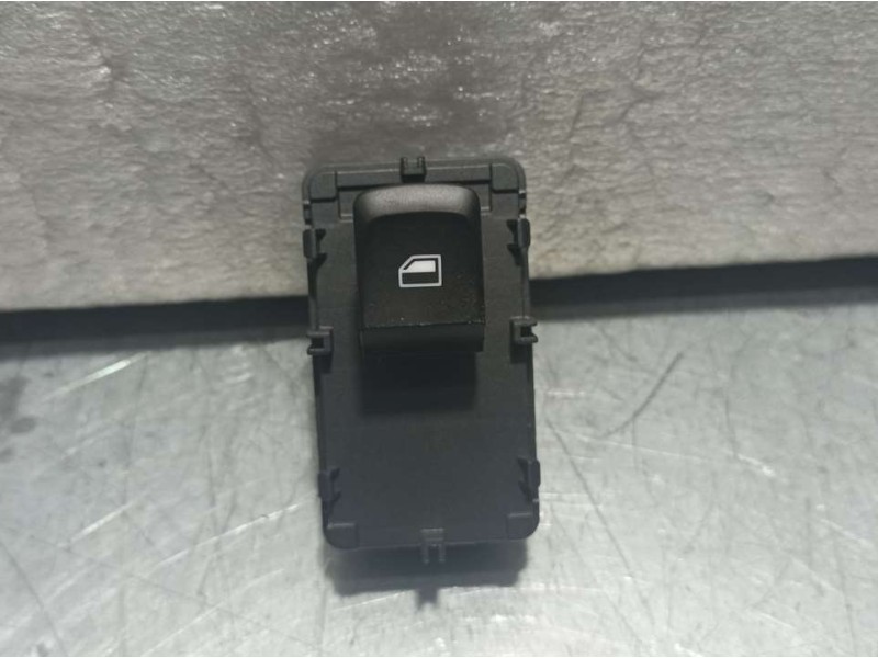 Recambio de mando elevalunas trasero izquierdo para mg zs 1.0 vti referencia OEM IAM 10470989 10003589 SAIC