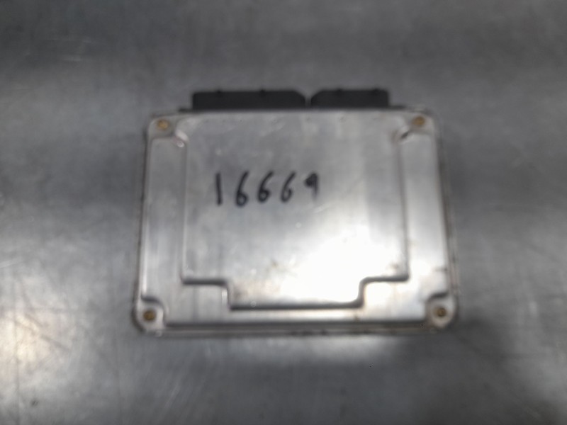 Recambio de centralita motor uce para audi a4 b6 (8e2) 1.9 tdi referencia OEM IAM 038906019fp 0281010729 BOSCH