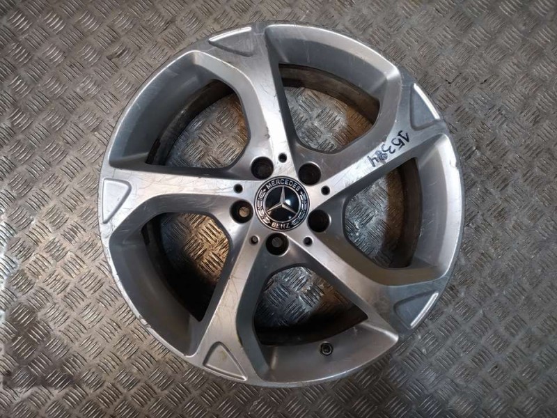 Recambio de juego llantas aluminio para mercedes-benz clase gla (w156) gla 200 cdi (156.908) referencia OEM IAM 7X18 5 TORN ET 4