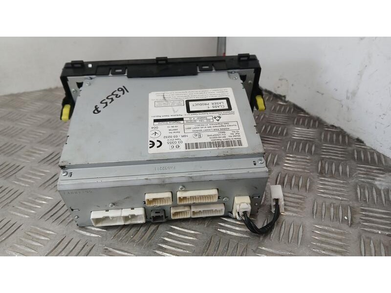 Recambio de sistema navegacion gps para toyota auris hybrid active referencia OEM IAM 8614002010 PANASONIC CVVS02F3AE