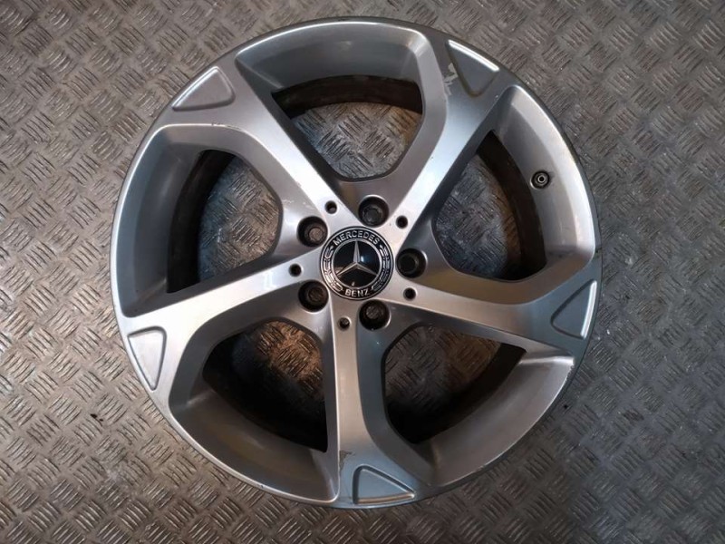 Recambio de juego llantas aluminio para mercedes-benz clase gla (w156) gla 200 cdi (156.908) referencia OEM IAM 7X18 5 TORN ET 4