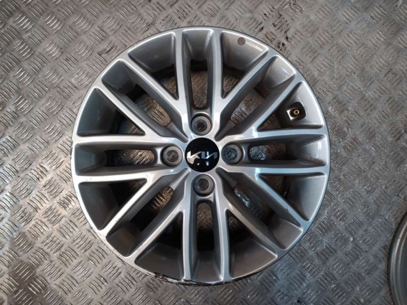 Recambio de juego llantas aluminio para kia rio (yb) hibrid referencia OEM IAM 6X15 4 TORN ET 46 ALUMINIO 